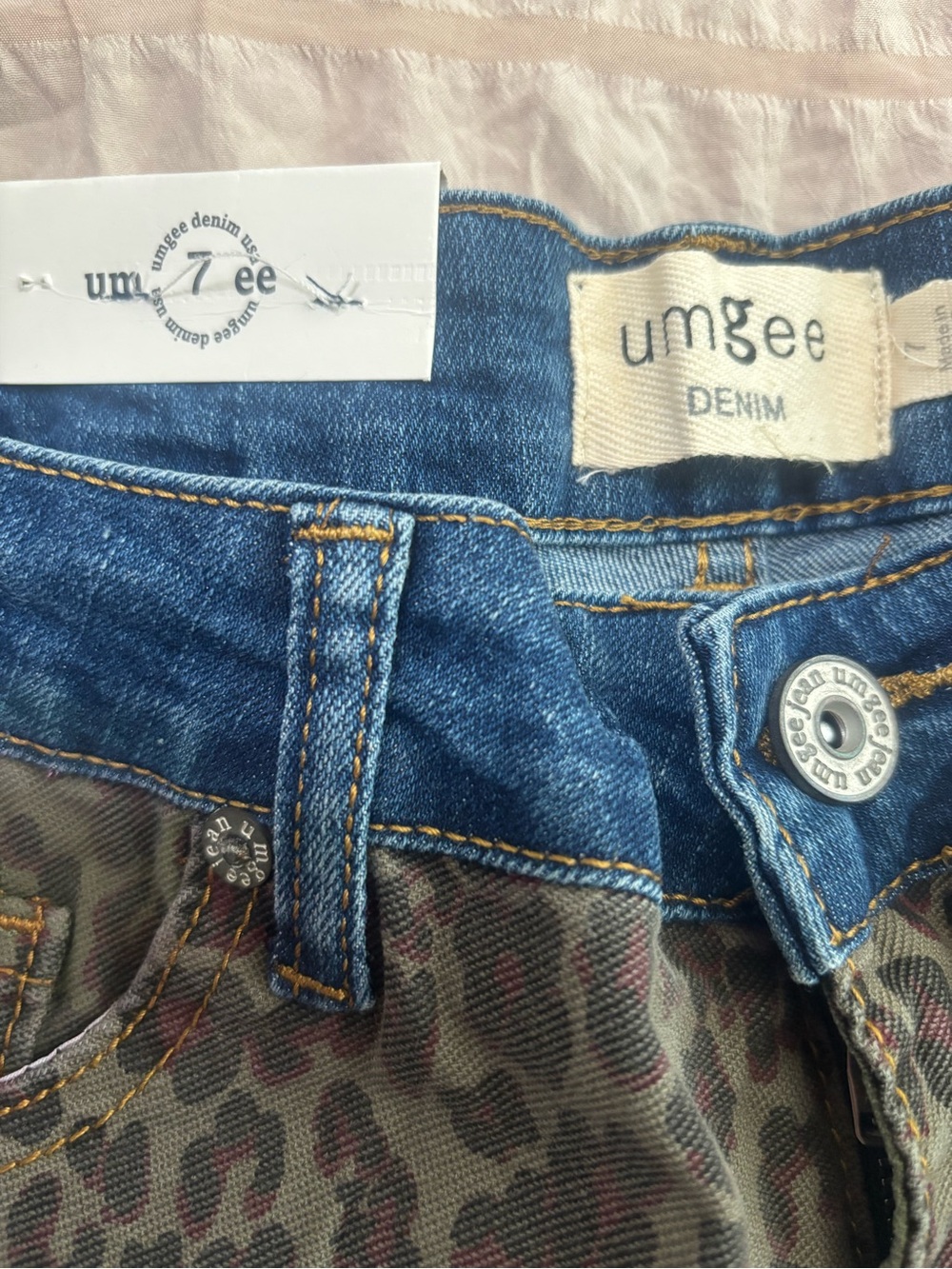 Umgee Denim Leopard Print Panel Flare Jeans — NWT - See Measurements!! - Picture 4 of 6